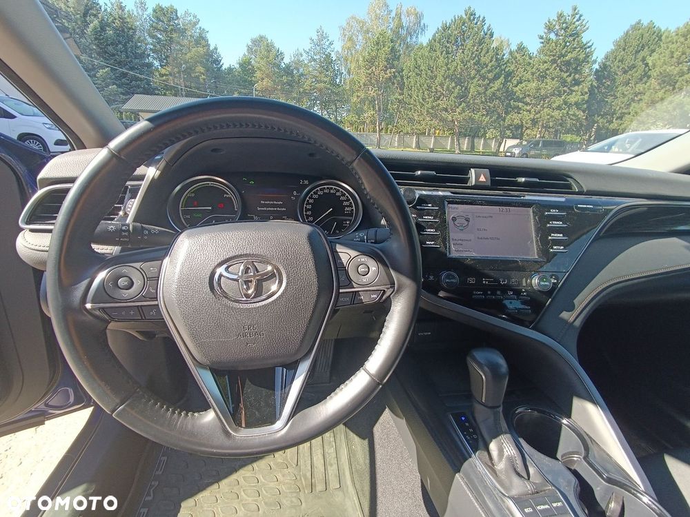 Toyota Camry - 7