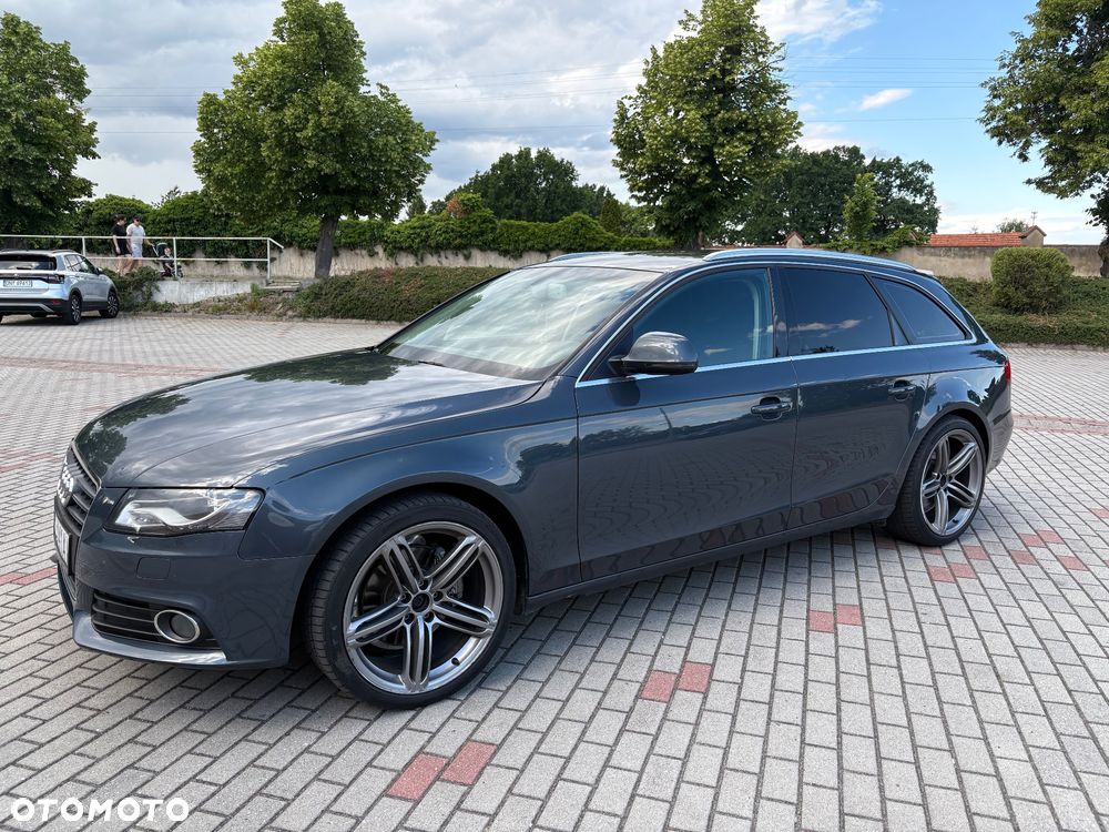 Audi A4 Avant 2.0 TDI - 1