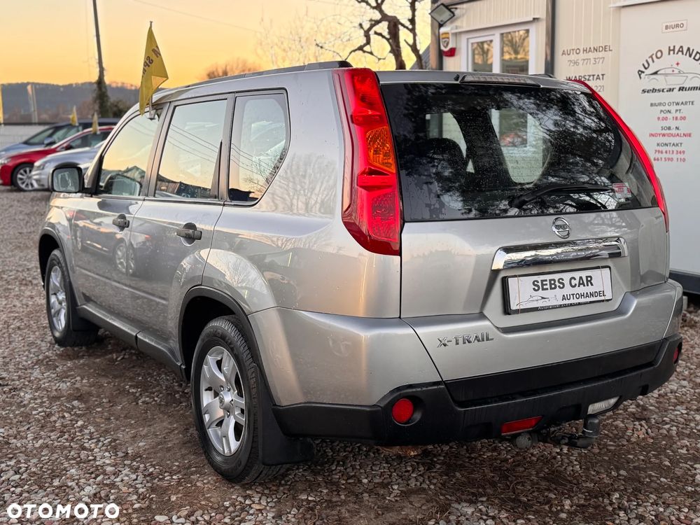 Nissan X-Trail 2.0 4x4 XE - 4