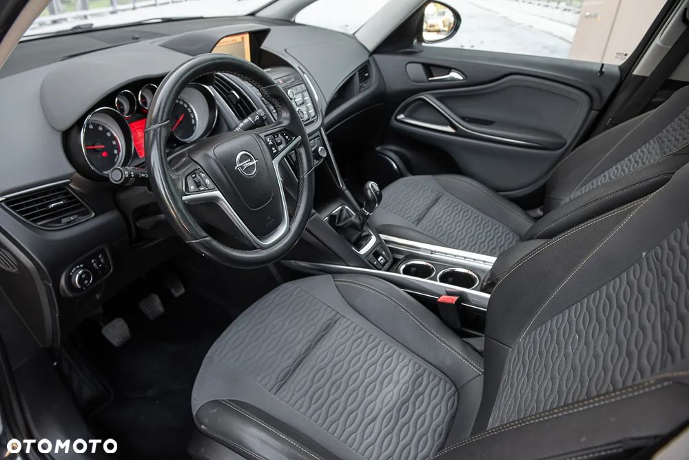 Opel Zafira 1.4 T Cosmo - 14