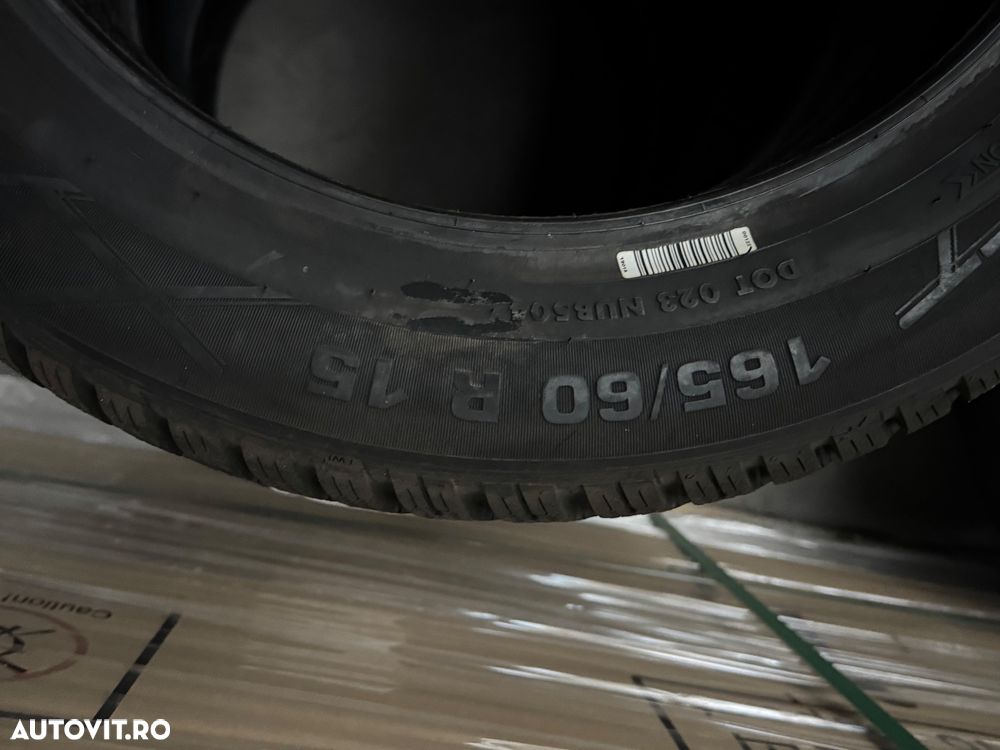 Vând 4 anvelope 165/60/15 vredestein de iarnă noi - 3