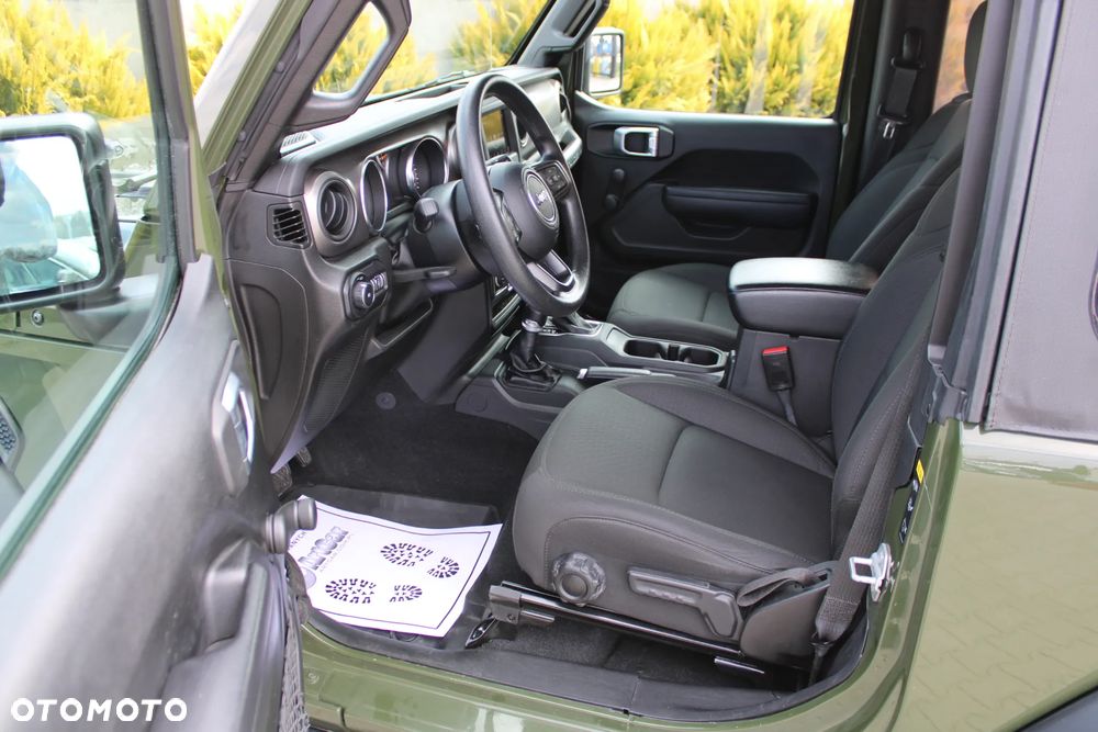 Jeep Wrangler Unlimited 3.6 Automatik X - 21