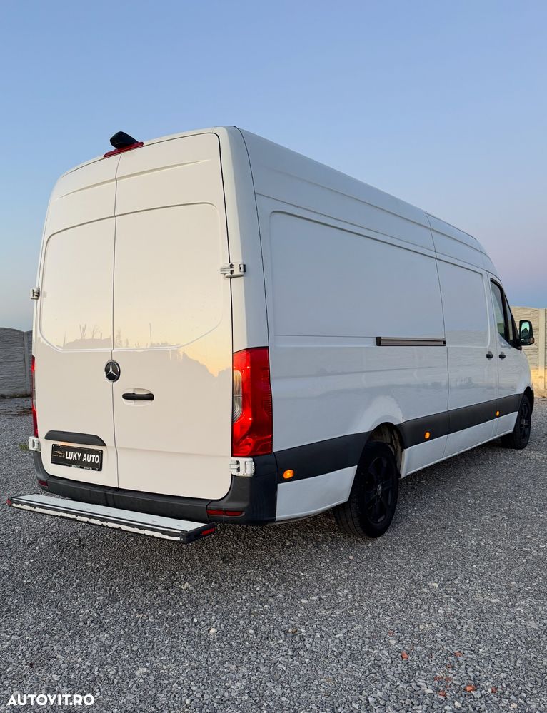 Mercedes-Benz Sprinter - 3