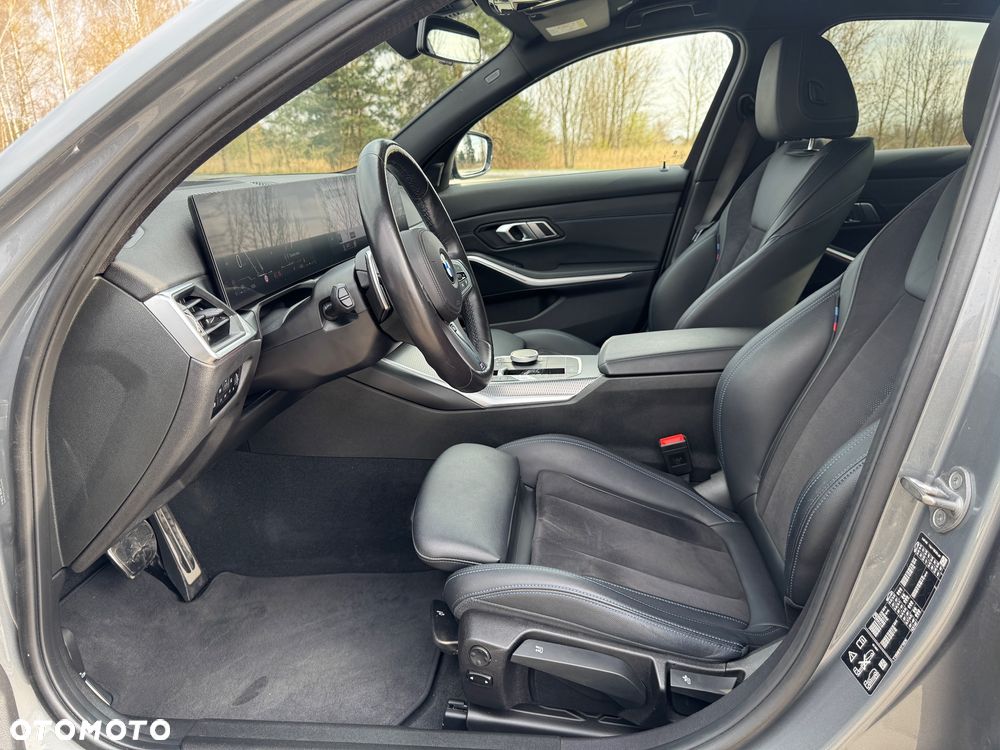 BMW Seria 3 320d xDrive M Sport sport - 23