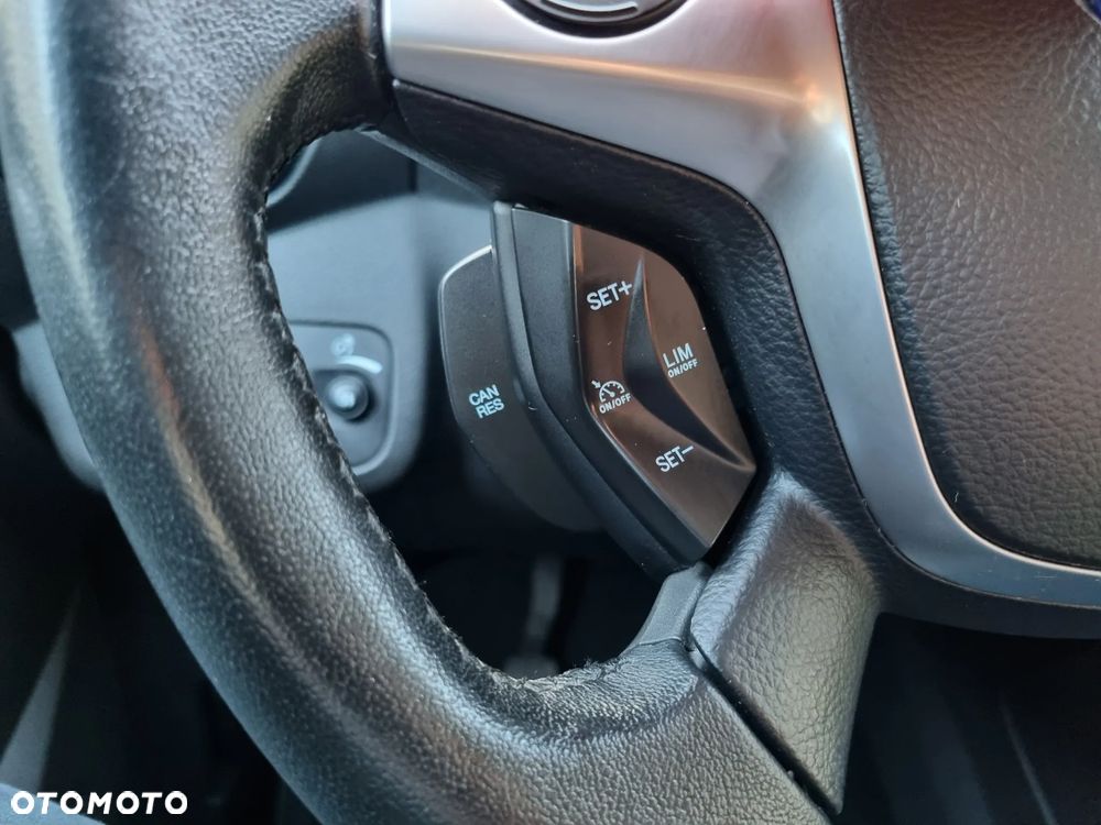 Ford Kuga 1.5 EcoBoost 2x4 Titanium - 15