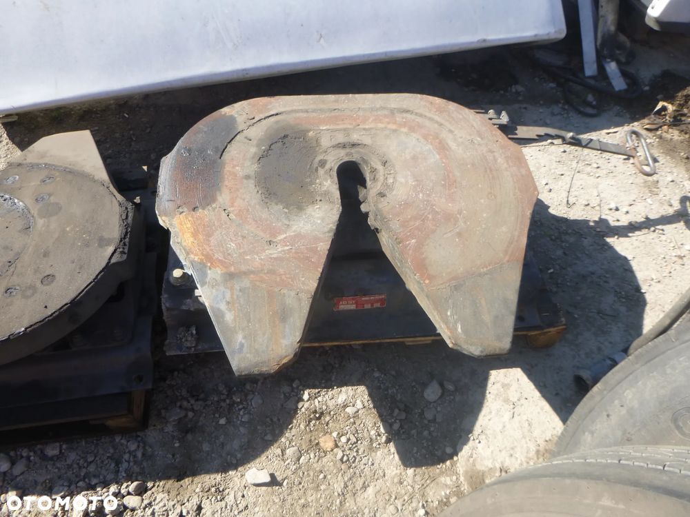 Siodła- różne rodzaje i wysokości - 3