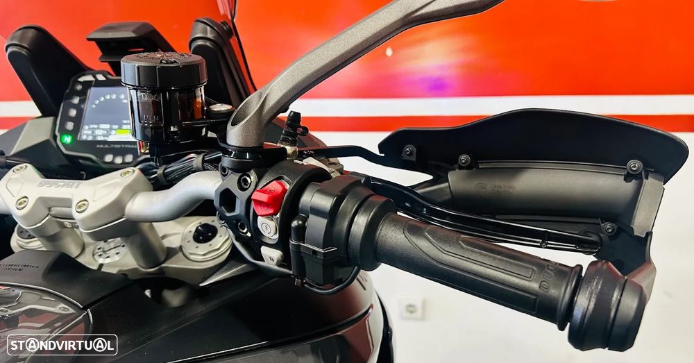 Ducati Multistrada V2 S Street Grey - 14