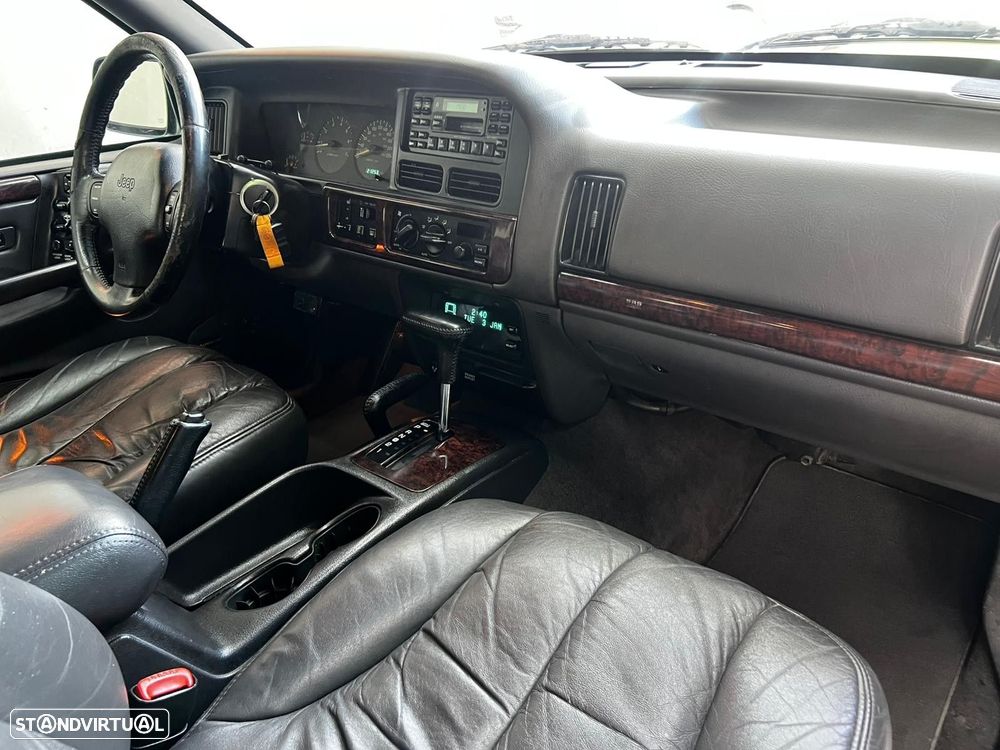 Jeep Grand Cherokee 5.9 LX - 15