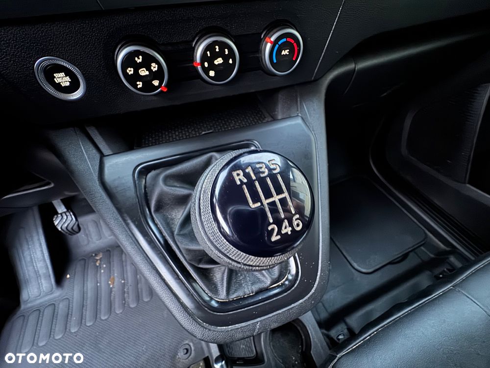 Renault EXPRESS NAWIGACJA KLIMATYZACJA TEMPOMAT ASYSTENT PASA RUCHU SERWISOWANY, 1.5dci - 9