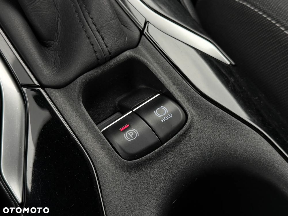 Toyota Corolla 1.8 Hybrid Comfort - 33