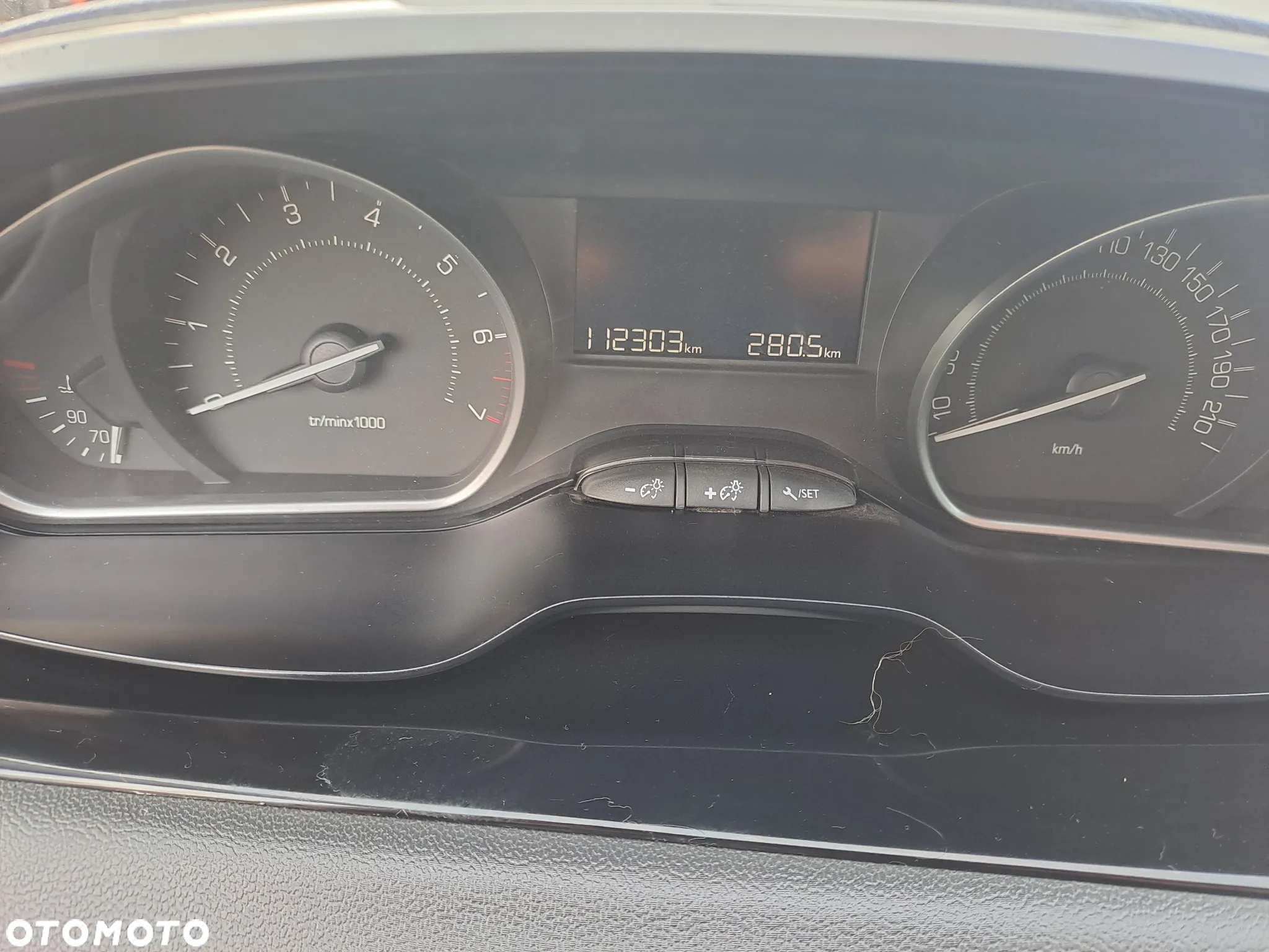 Peugeot 208 1.2 VTi Style - 21