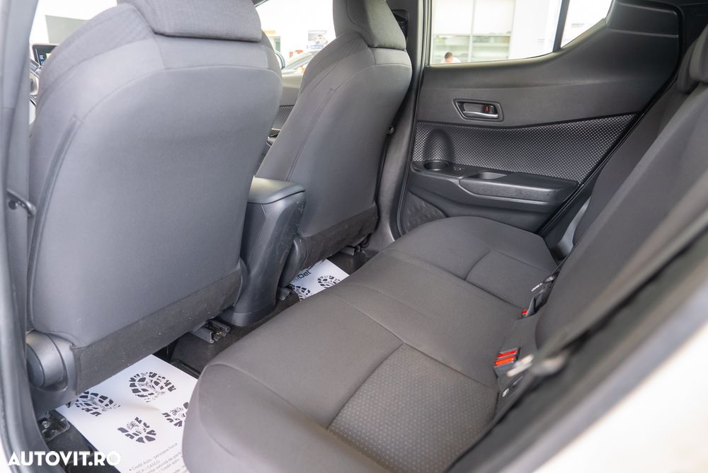Toyota C-HR 1.8 HSD 4x2 CVT C-ult - 24