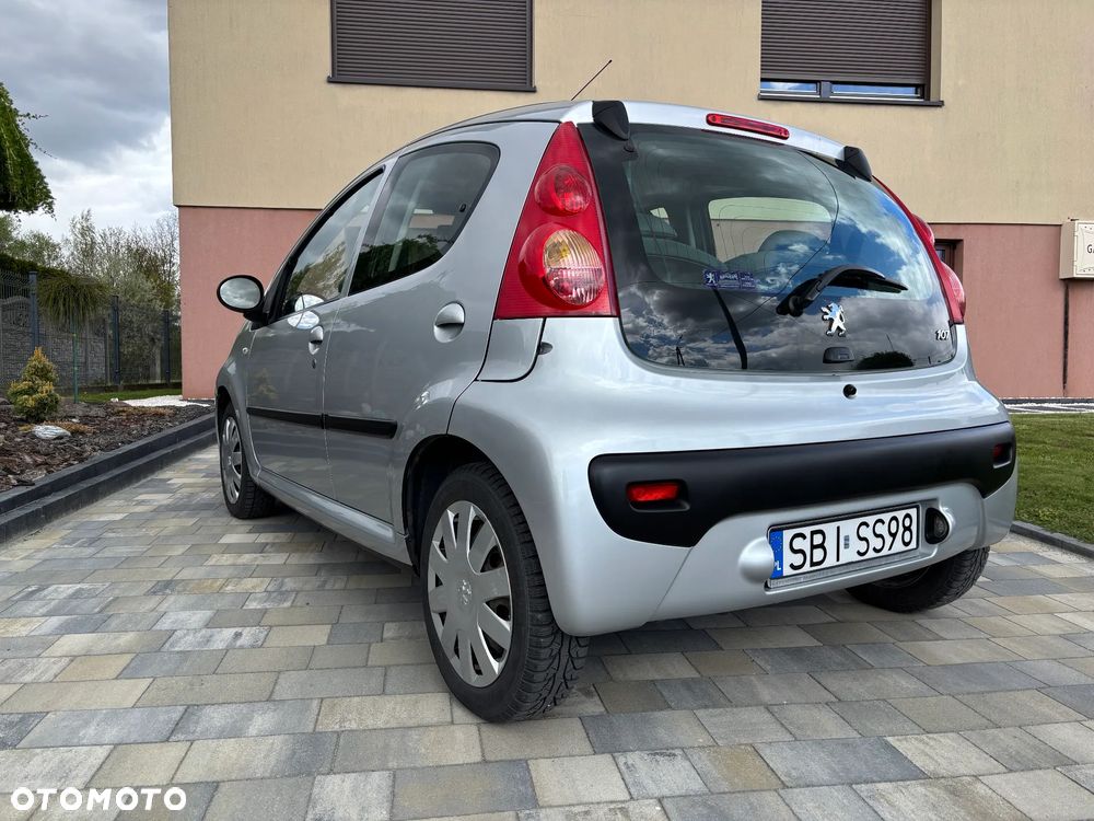 Peugeot 107 1.0 Trendy - 8