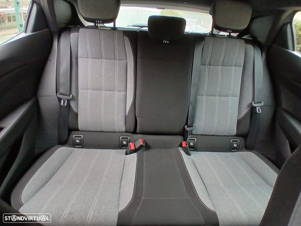 Renault Mégane E-Tech - 8