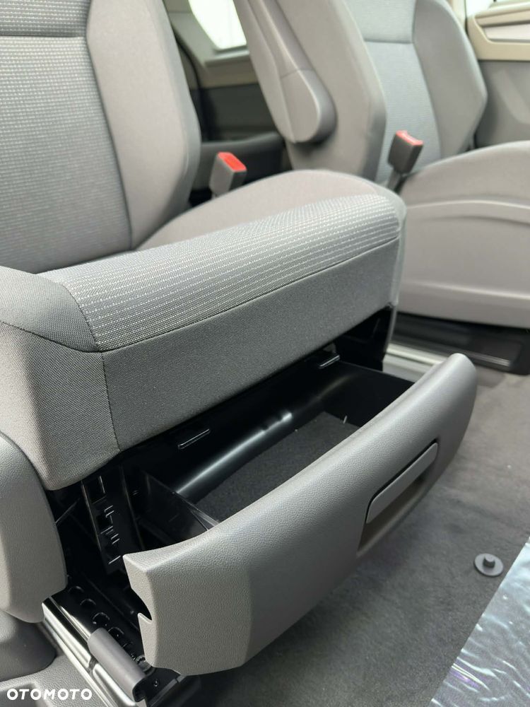Volkswagen Multivan 2.0 TDI L2 Family DSG - 17