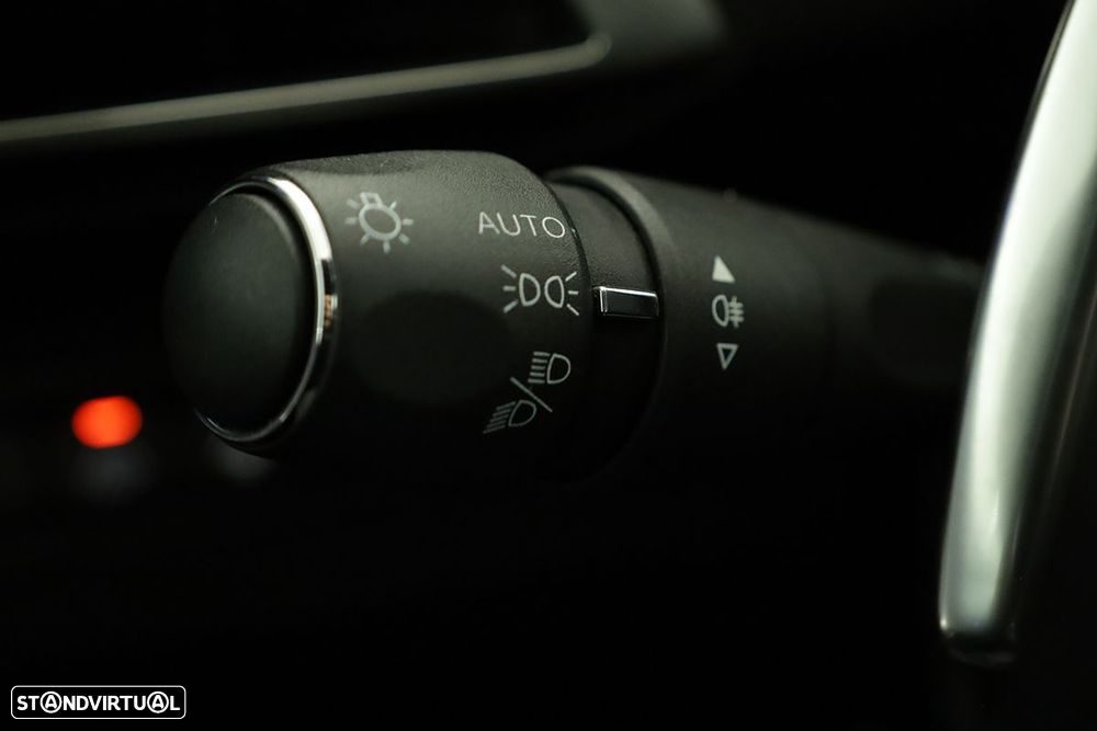 Peugeot 3008 1.2 PureTech GT EAT8 - 17