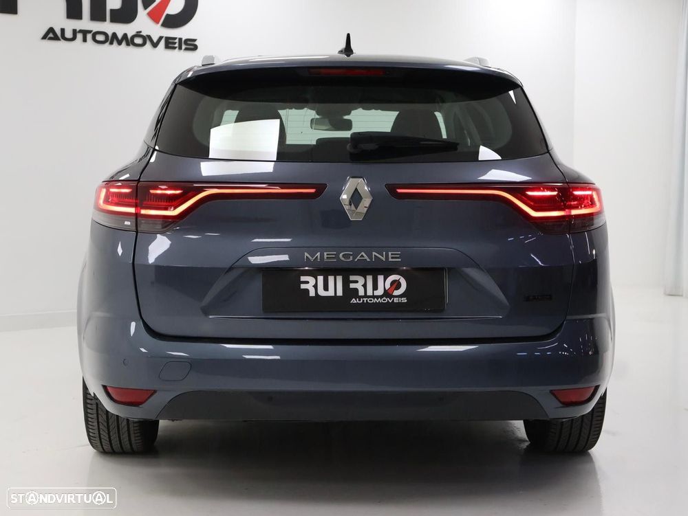 Renault Mégane Sport Tourer 1.6 E-Tech Plug-In Hybrid Equilibre - 26