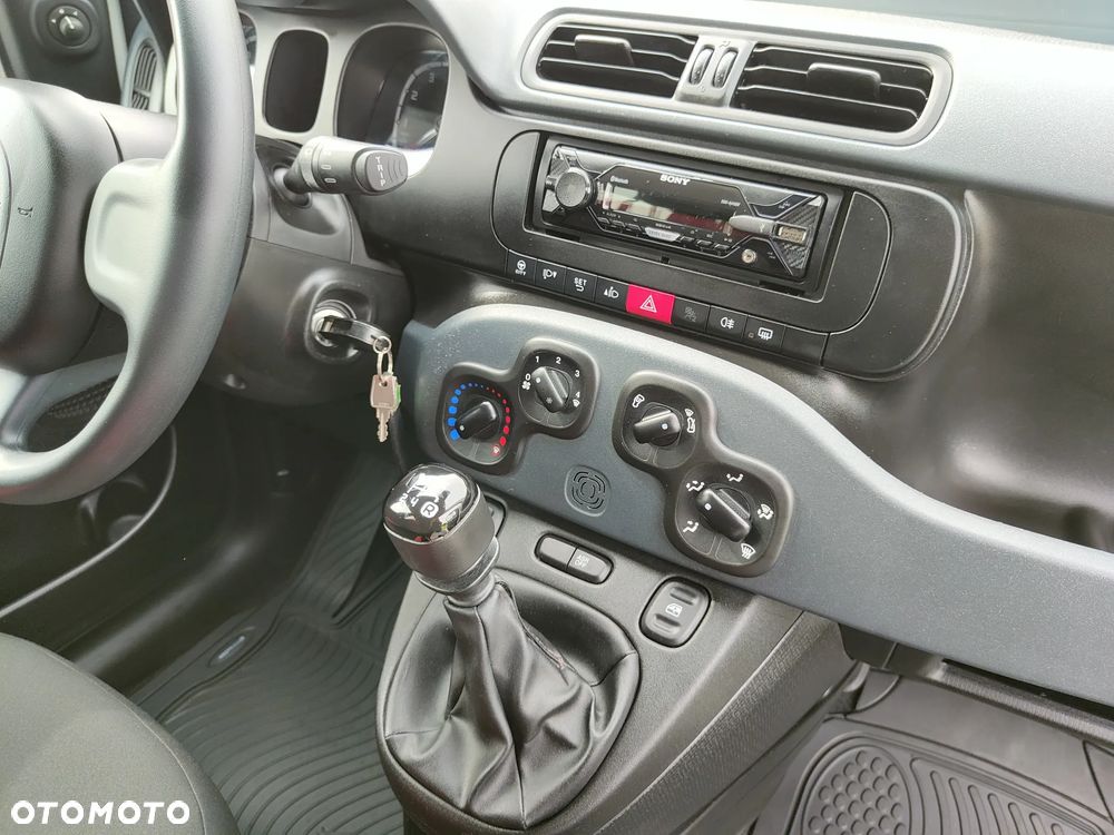 Fiat Panda Van 1.2 69km LPG 2019r 125tys km VAT-1 Salon PL Gaz VAT-23% Klima - 14