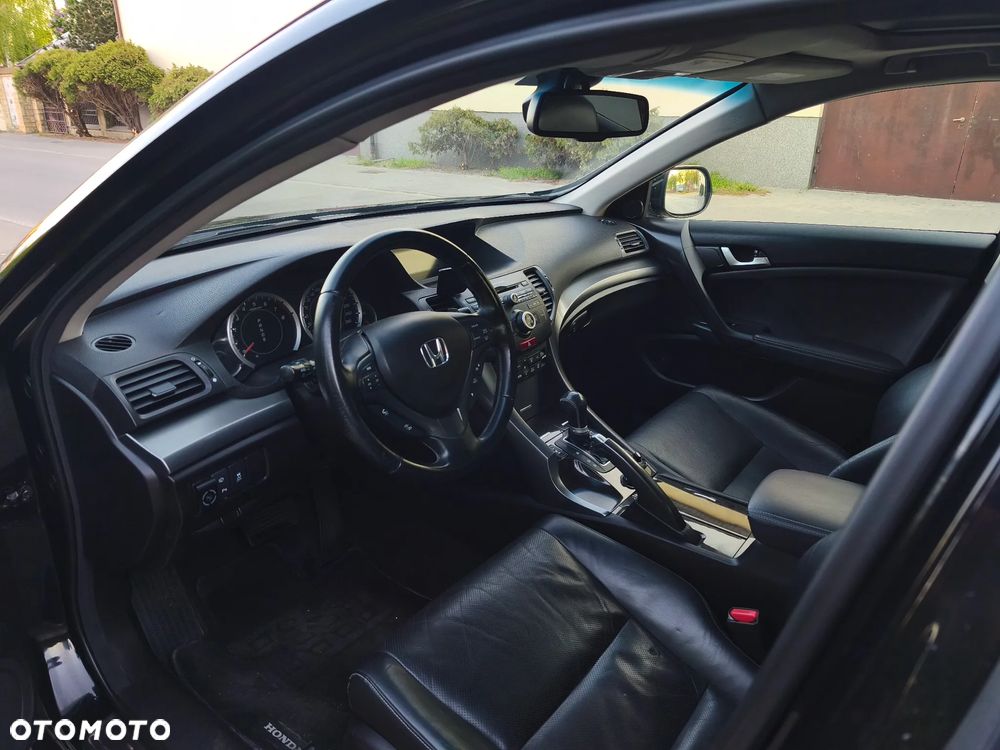 Honda Accord 2.0 Executive - 7
