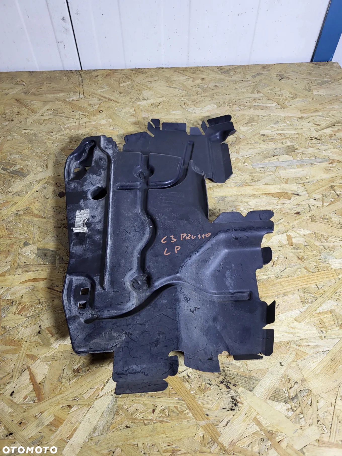Kierownica powietrza lewa Citroen C3 Picasso 1.6 VTI - 1