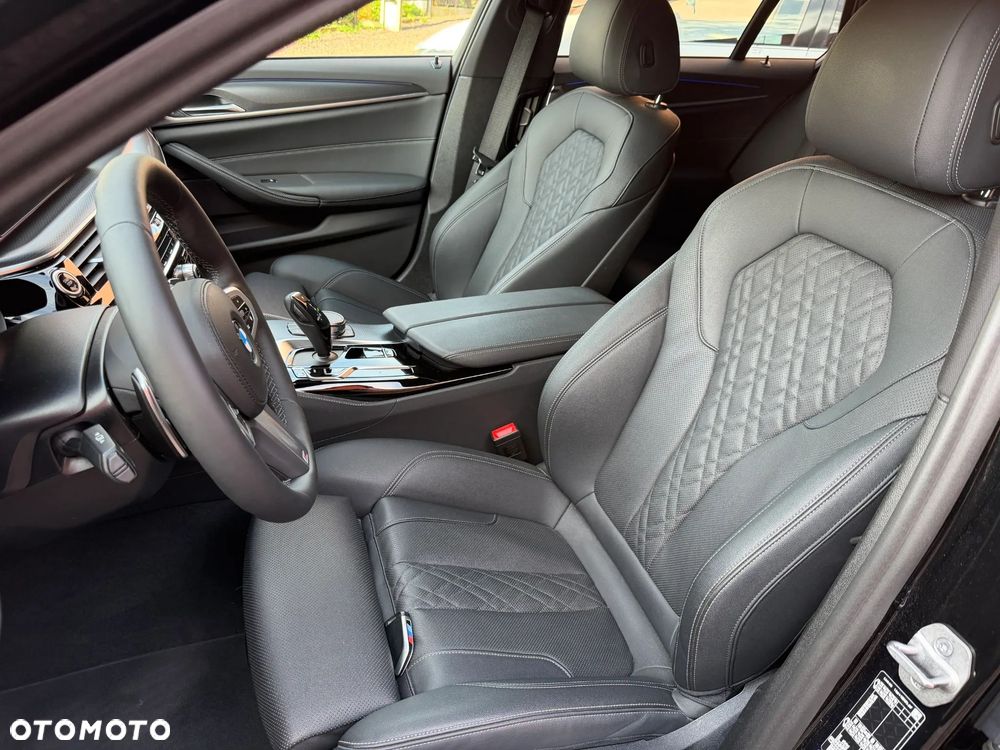 BMW Seria 5 520d xDrive mHEV M Sport sport - 26