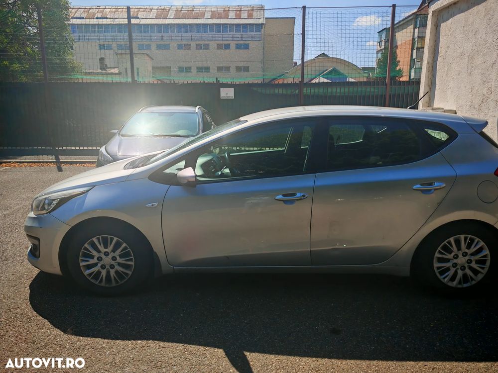 Kia Ceed Cee'd 1.4 GSL Best - 3