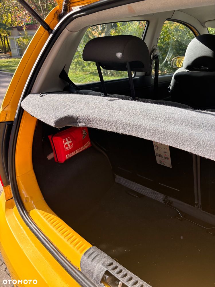 Volkswagen Fox - 5