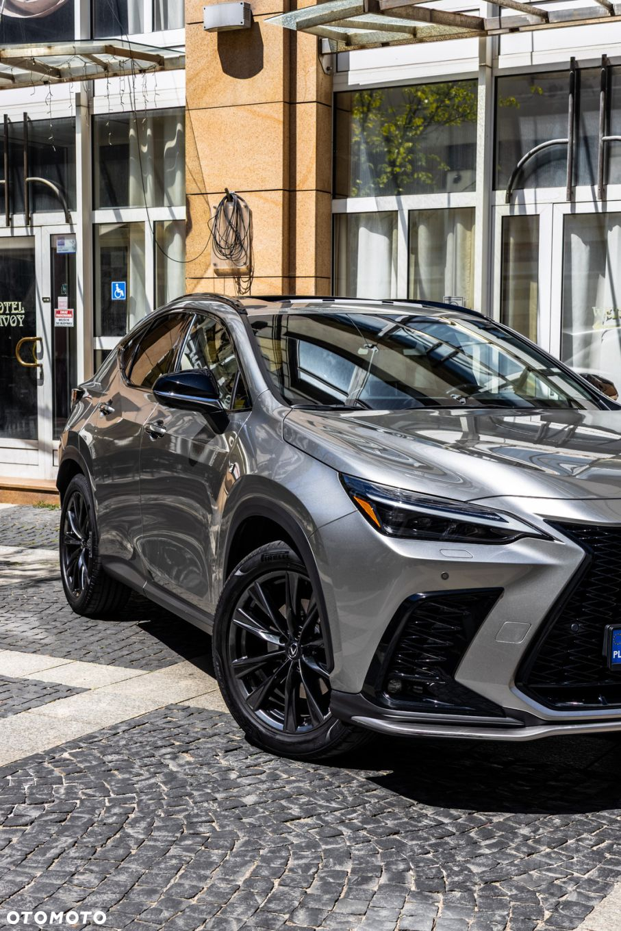 Lexus NX - 4