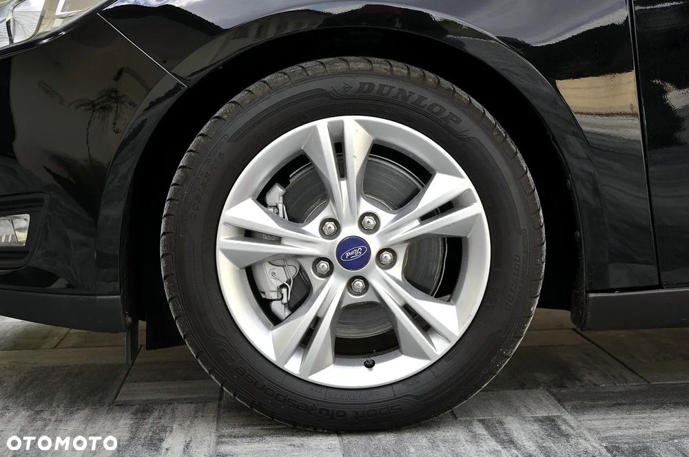 Ford Focus - 32