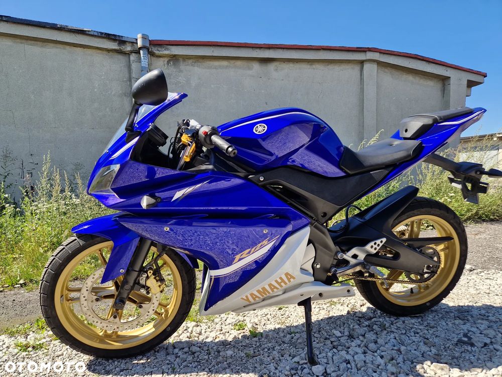 Yamaha YZF - 13