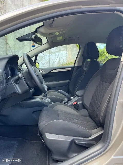 Citroën C4 1.6 BlueHDi Live - 15