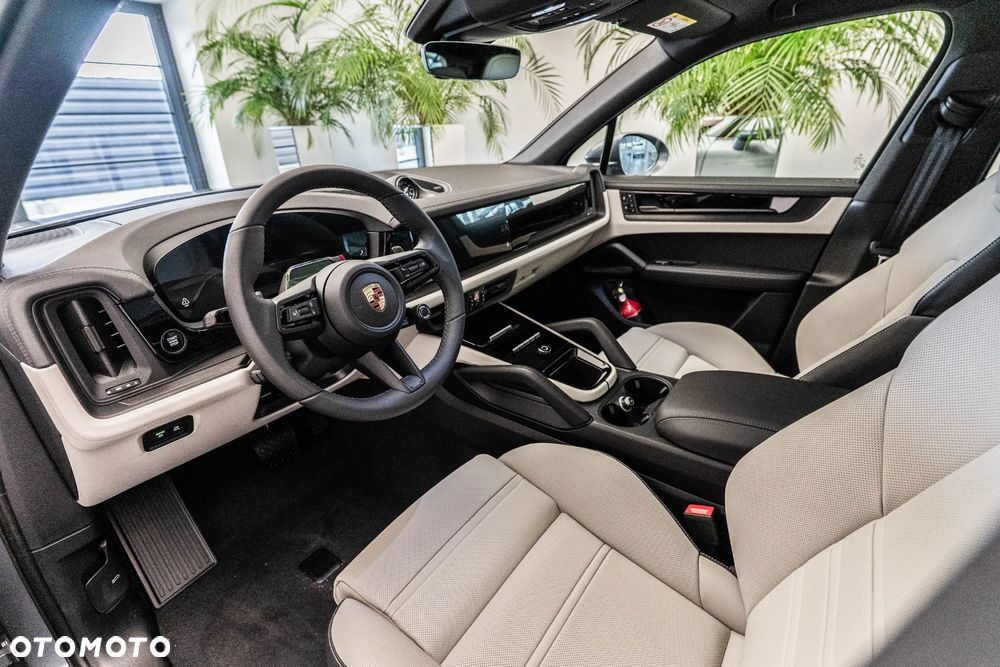 Porsche Cayenne E-Hybrid PHEV Black Edition - 8