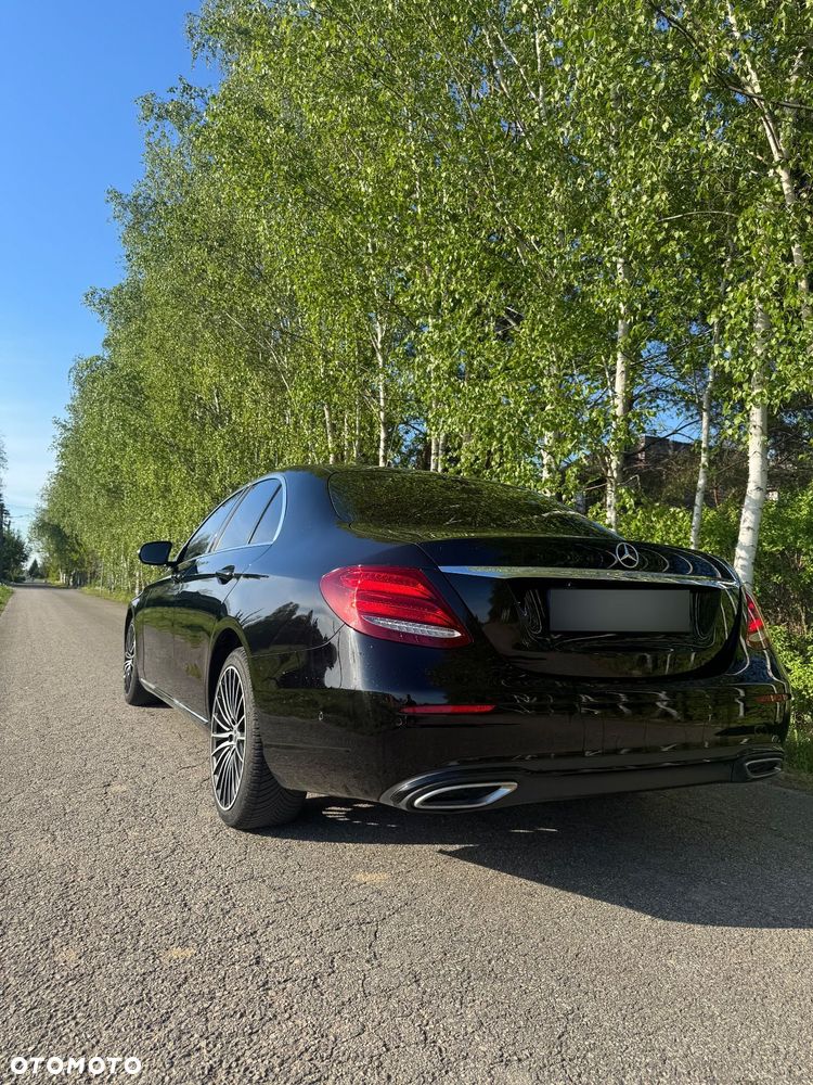 Mercedes-Benz Klasa E 220 d 9G-TRONIC - 4