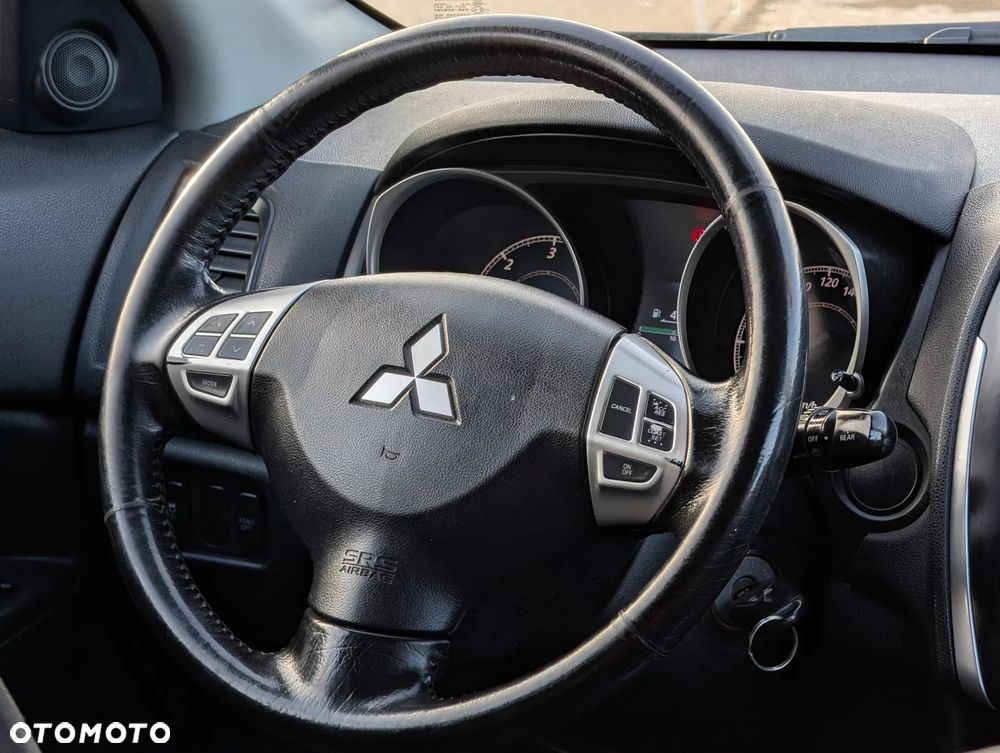 Mitsubishi ASX 1.8 DI-D 2WD Instyle - 29