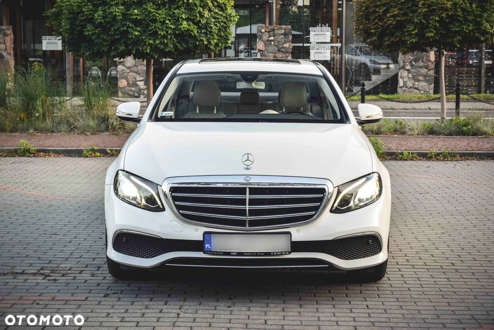 Mercedes-Benz Klasa E 300 9G-TRONIC Avantgarde - 21