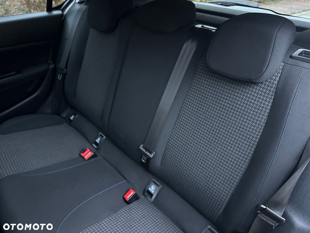 Peugeot 308 - 23