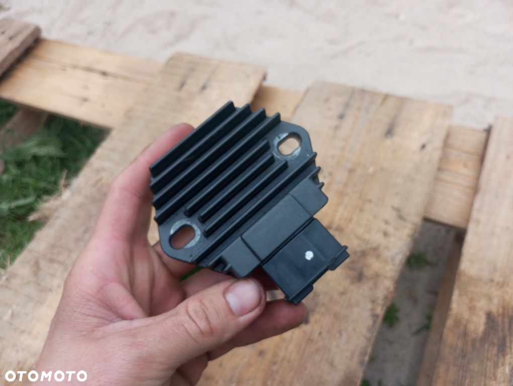 Ducati energia regulator napięcia 434 40  0300 t4.n 012 A2 - 5