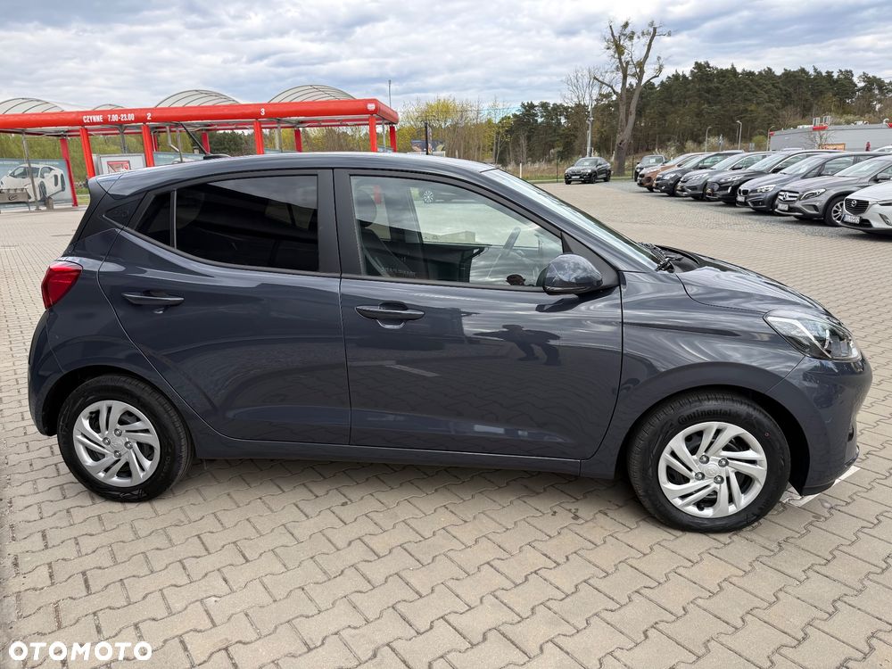 Hyundai i10 1.0 Fifa World Cup Edition - 8