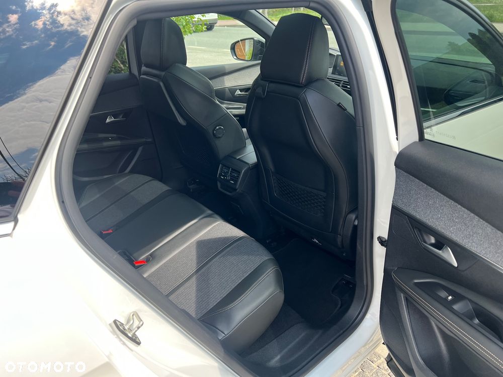 Peugeot 3008 1.5 BlueHDi GT Pack S&S EAT8 - 33