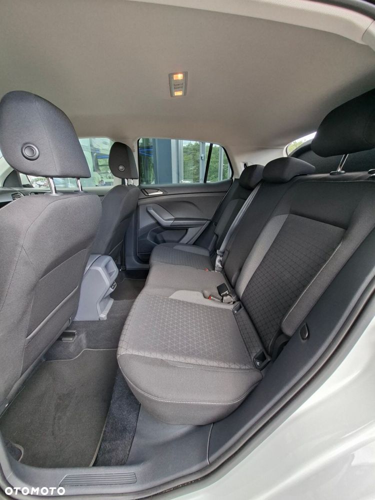 Volkswagen T-Cross - 13