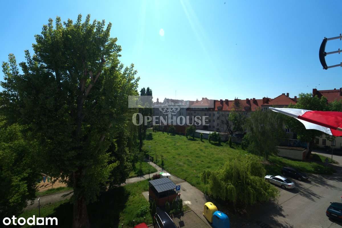 Kawalerka z balkonem - oś. Śródmieście