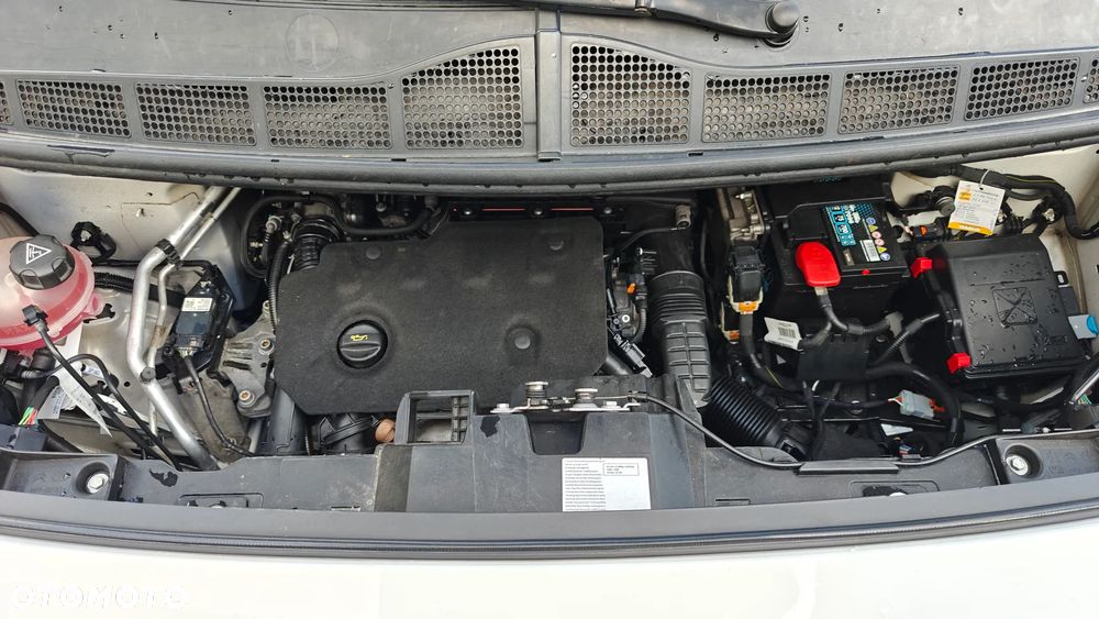 Opel Vivaro - 32