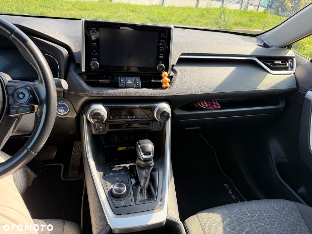 Toyota RAV4 - 25