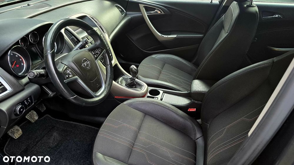 Opel Astra 1.4 Turbo Cosmo - 18