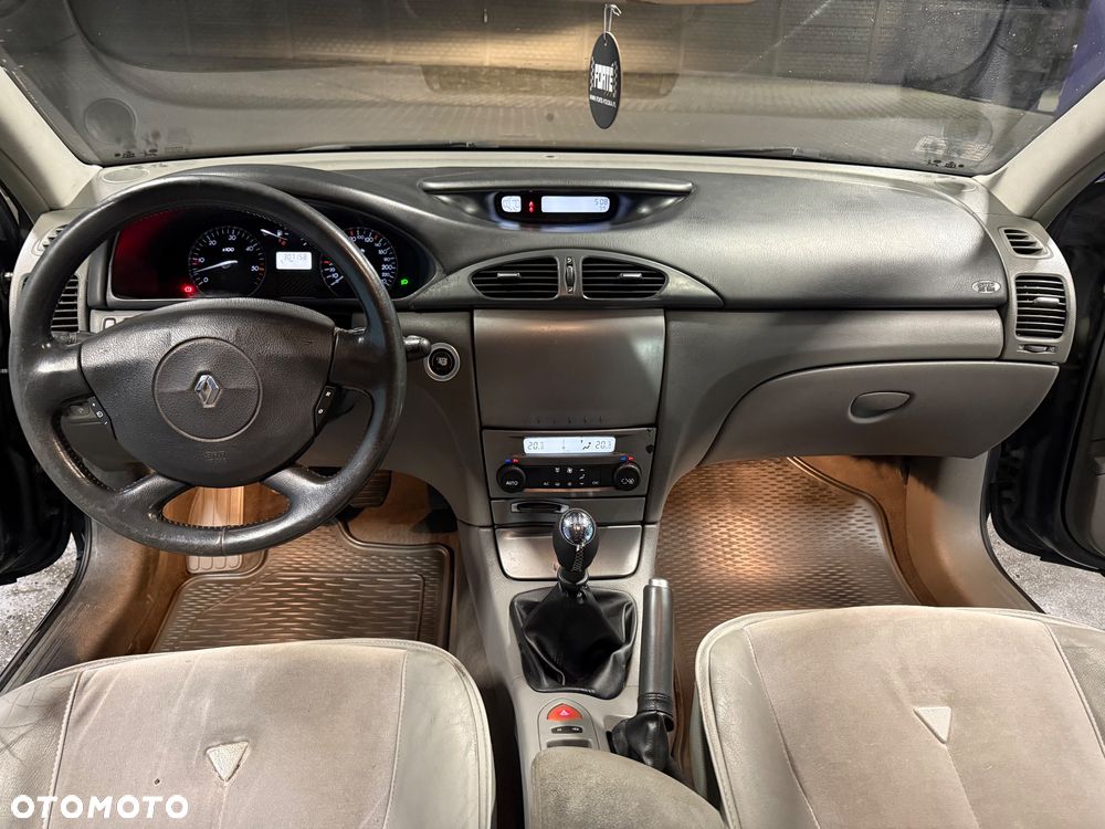 Renault Laguna - 6
