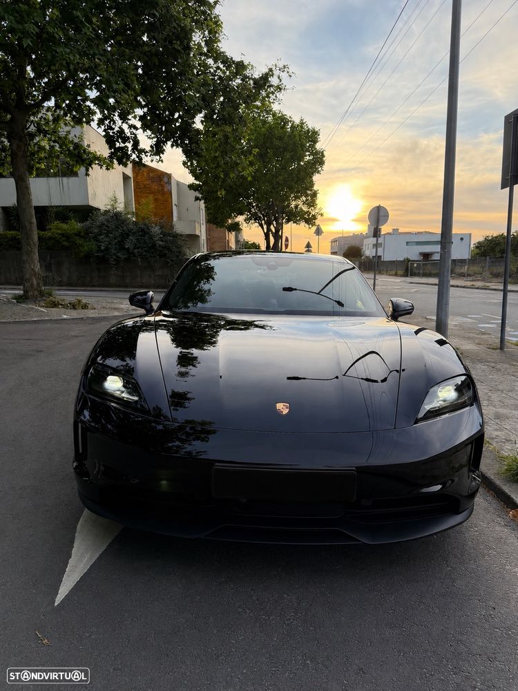 Porsche Taycan Bateria Performance Plus - 16