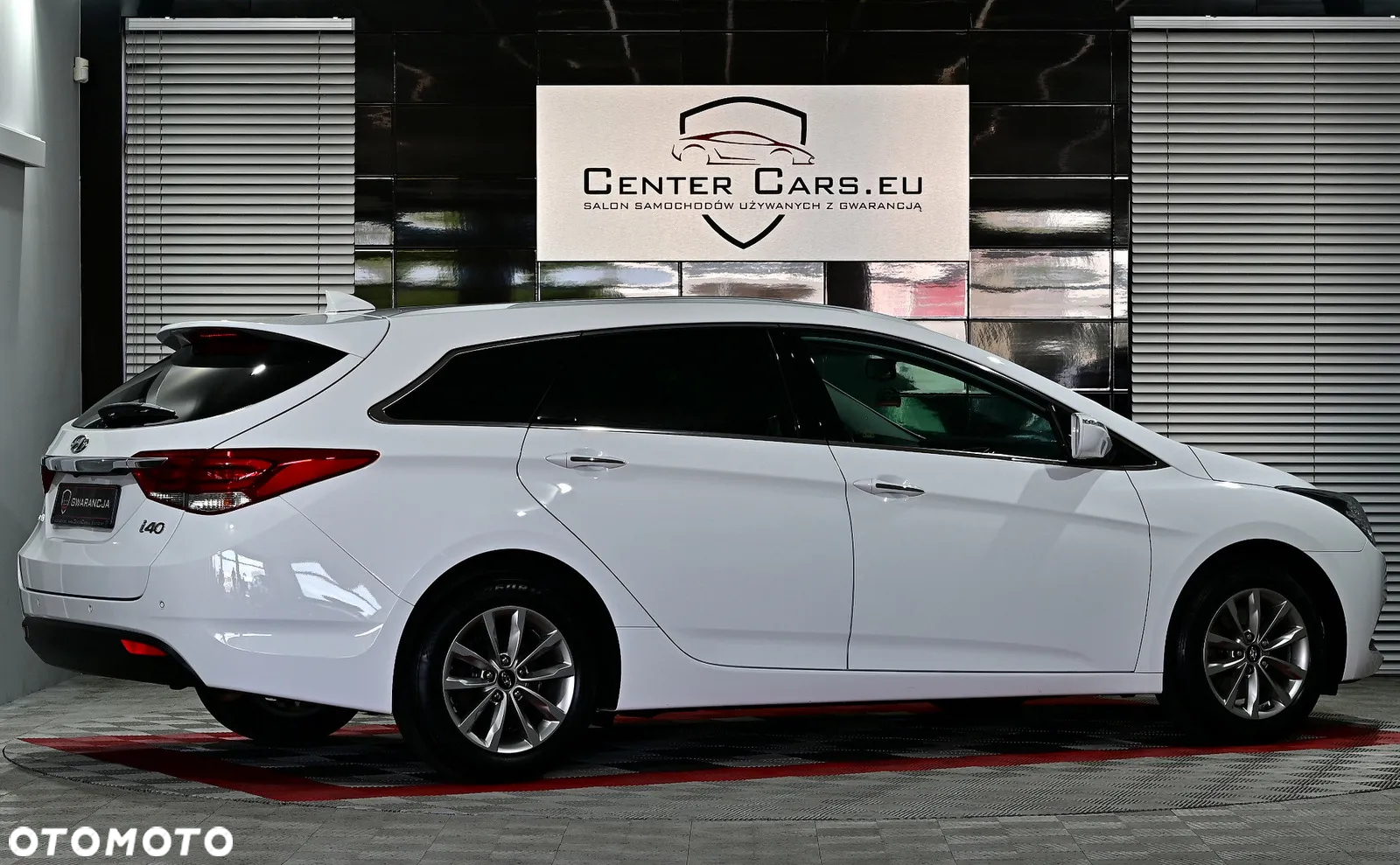 Hyundai i40 Kombi blue 1.6 Trend - 16