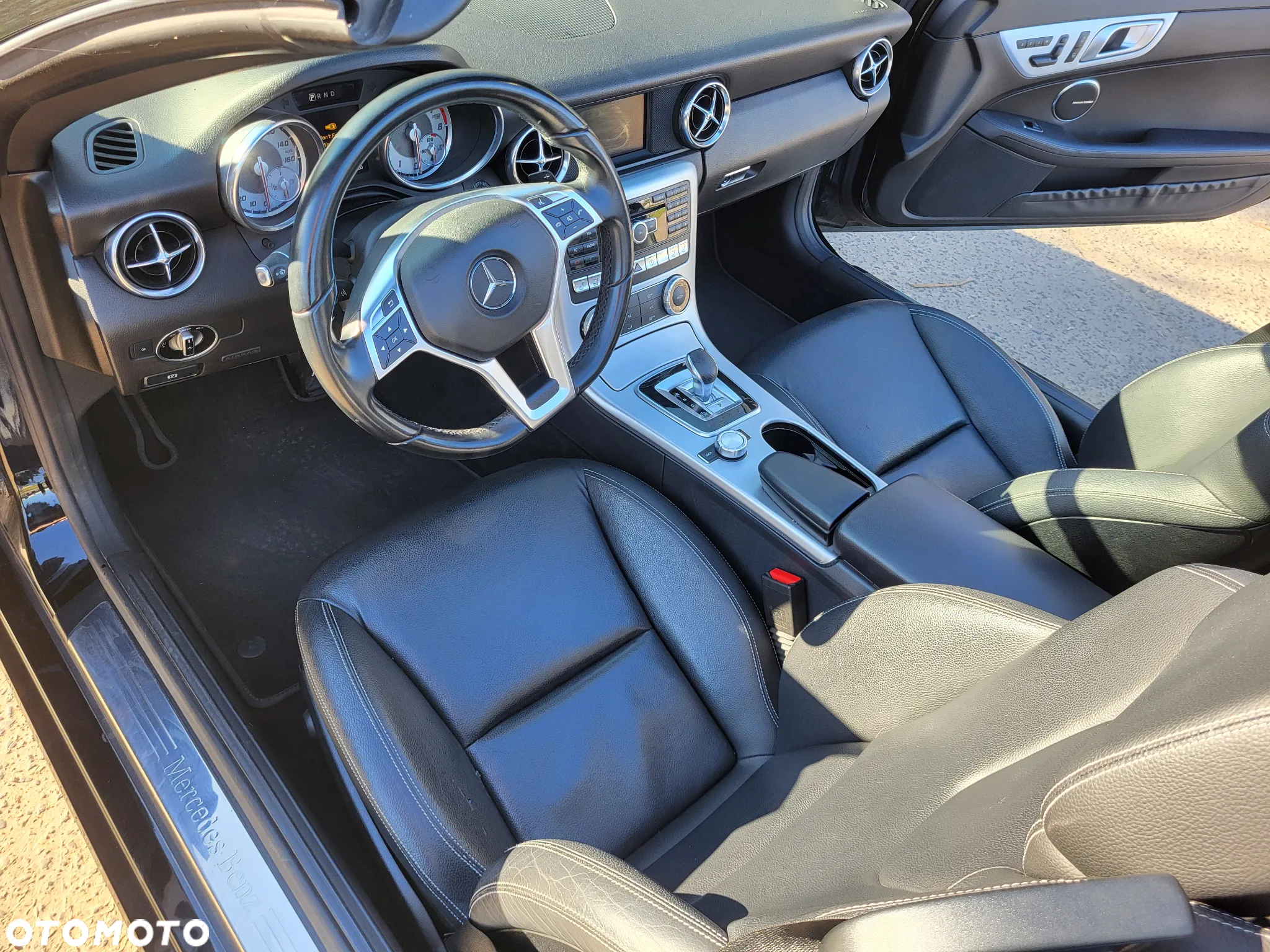 Mercedes-Benz SLC 300 9G-Tronic - 18