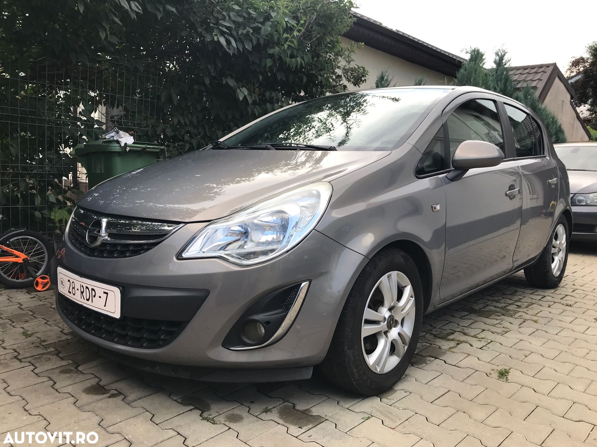Opel Corsa 1.3 CDTI DPF EcoFLEX Start-Stop Edition - 1