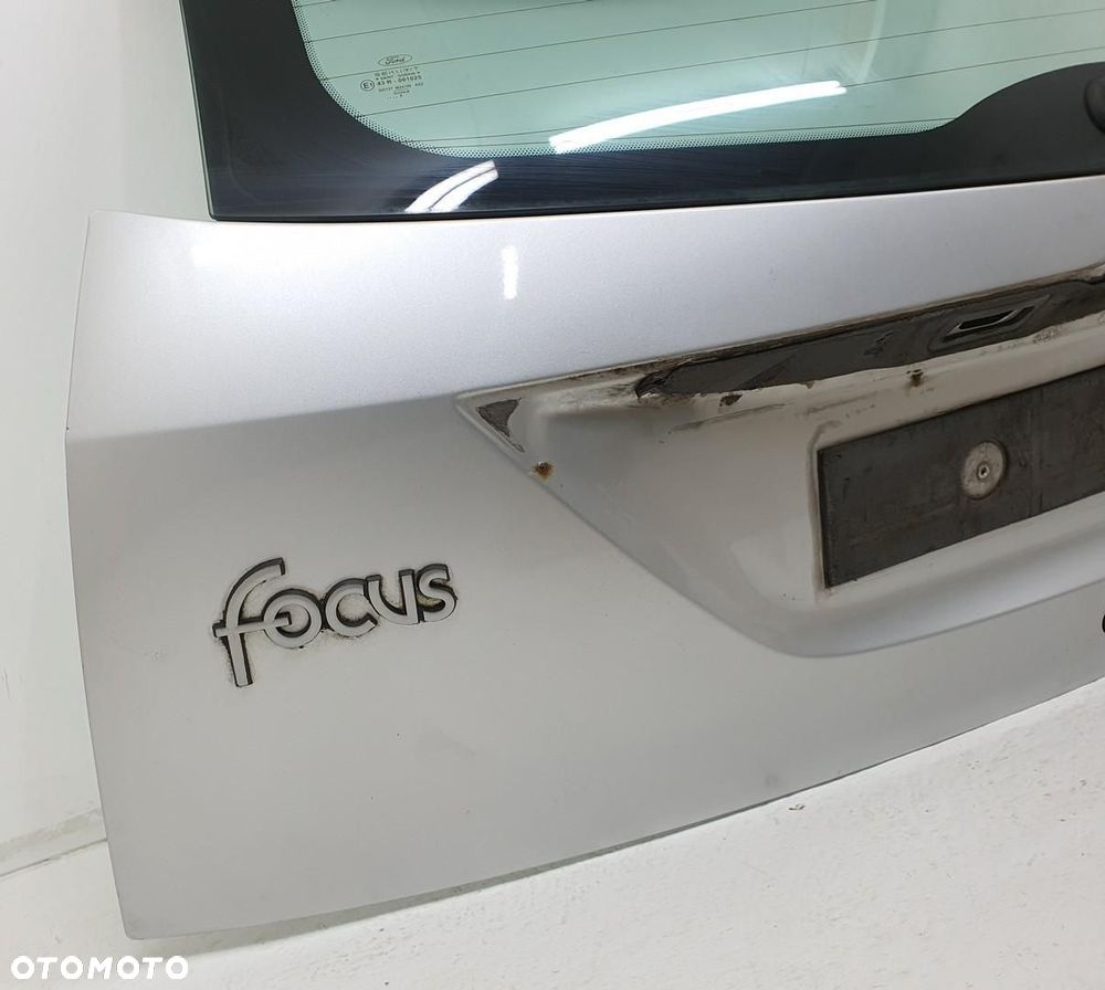 KLAPA BAGAŻNIKA TYLNA TYŁ MOONDUST SILVER FORD FOCUS MK1 HATCHBACK 5D - 6
